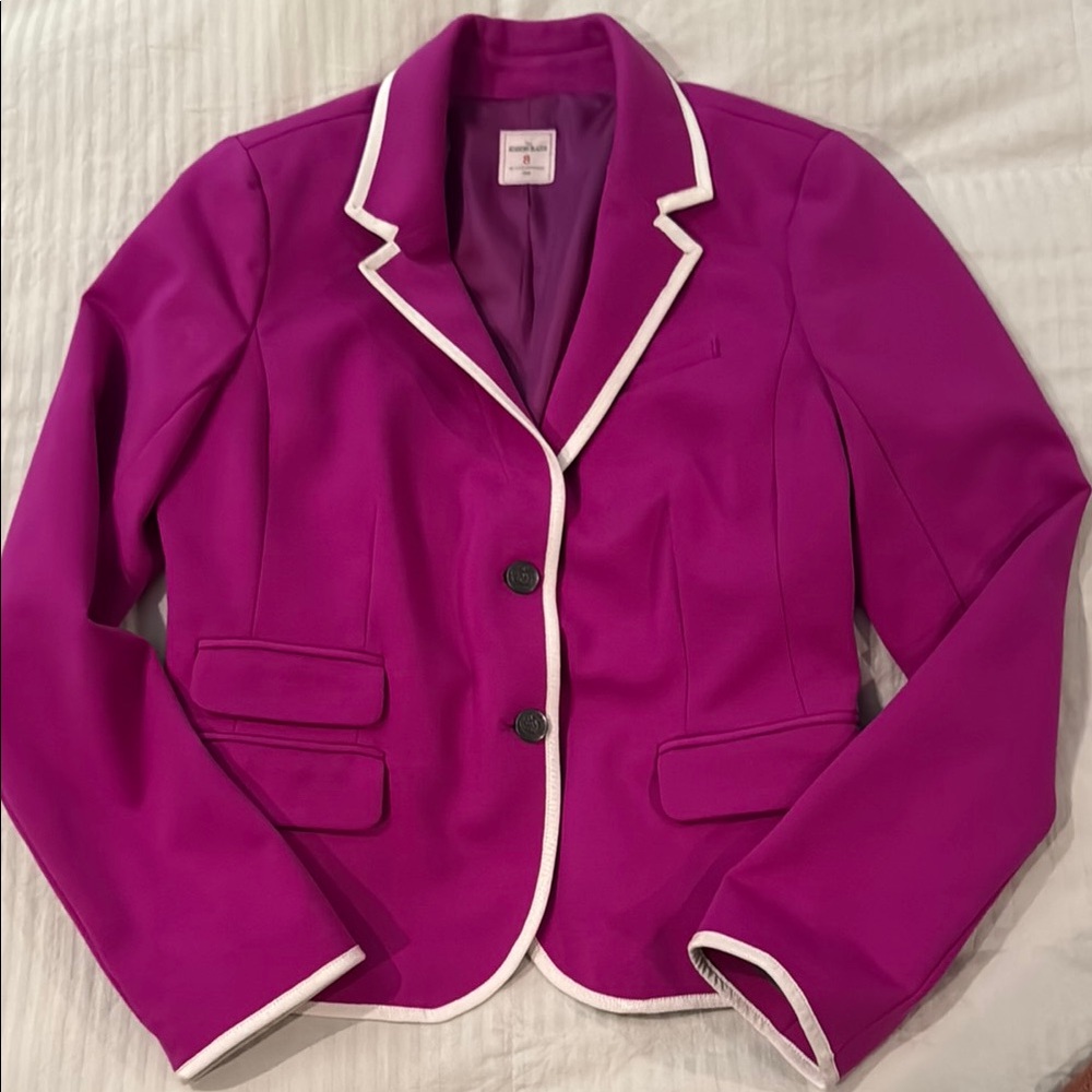 GAP Women's Academy Blazer with White Trim